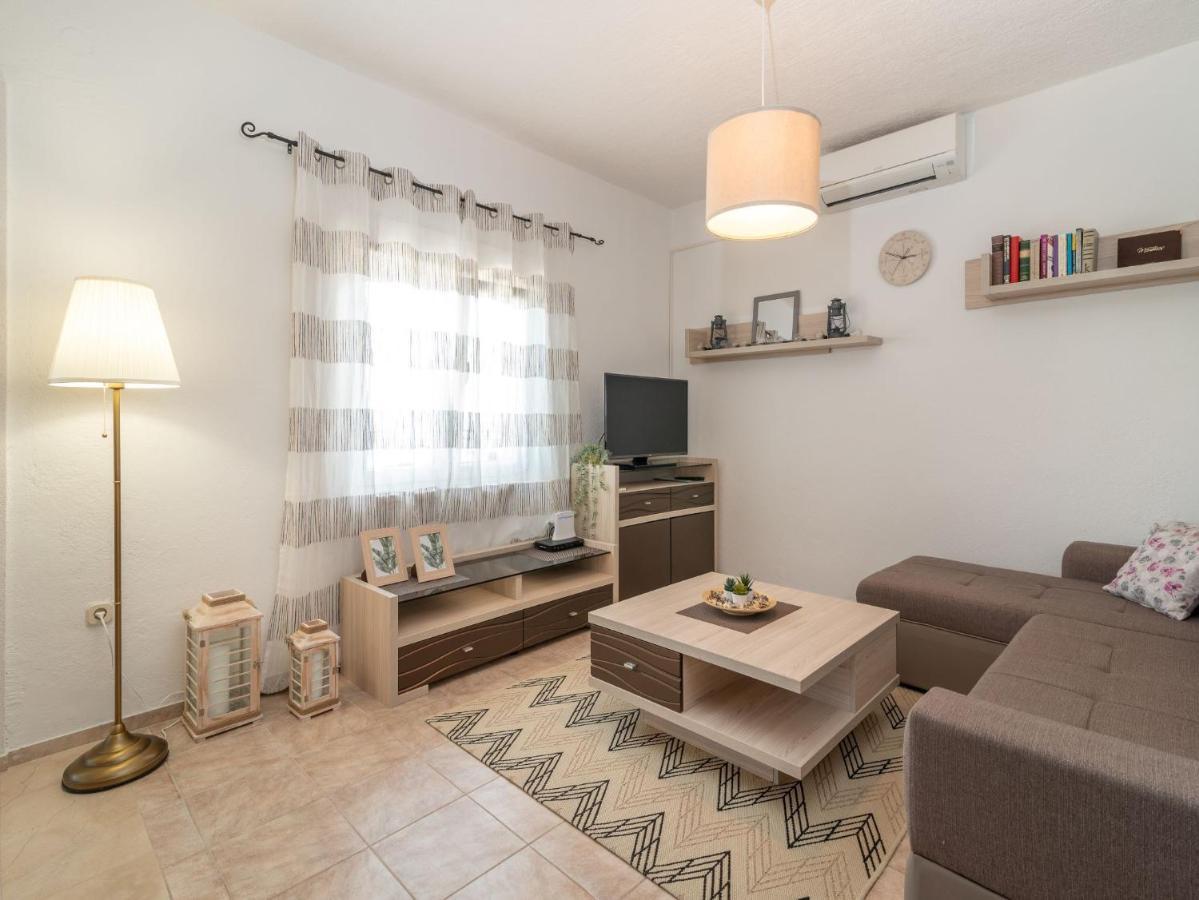 Scenic Sea View,Three Bedroom Villa With Pool Trogir Eksteriør bilde