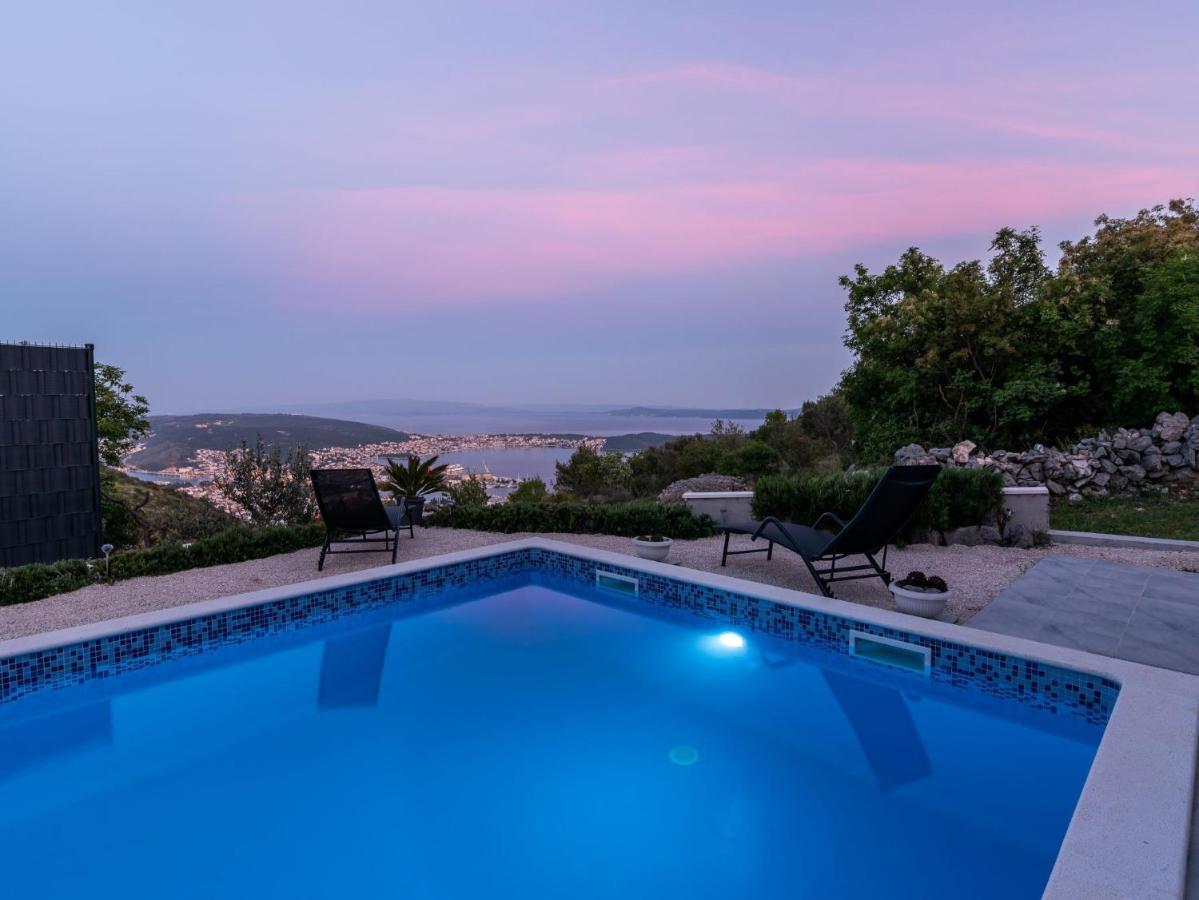 Scenic Sea View,Three Bedroom Villa With Pool Trogir Eksteriør bilde