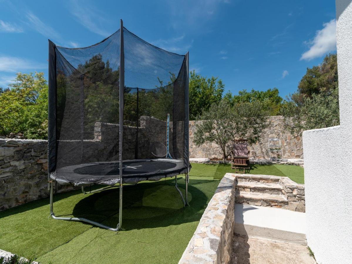 Scenic Sea View,Three Bedroom Villa With Pool Trogir Eksteriør bilde